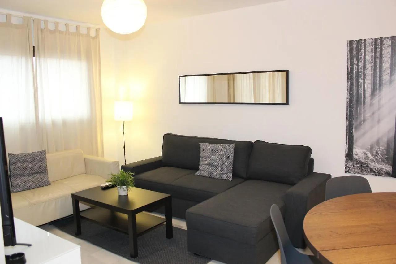 Apartamento Con Terraza A 5 Min Playa Rincon de la Victoria 0*,